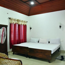 Marayoor Holidays, Valparai — photo 2