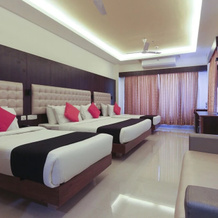 Capital O 47729 Hotel Saravana Bhavan, 蒂鲁琴杜尔 — 照片 4