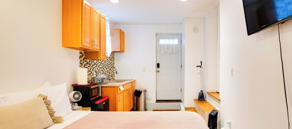 1 Mi To Linden Ave! Cozy Studio Stay In Elmont, Элмонт — фото 1