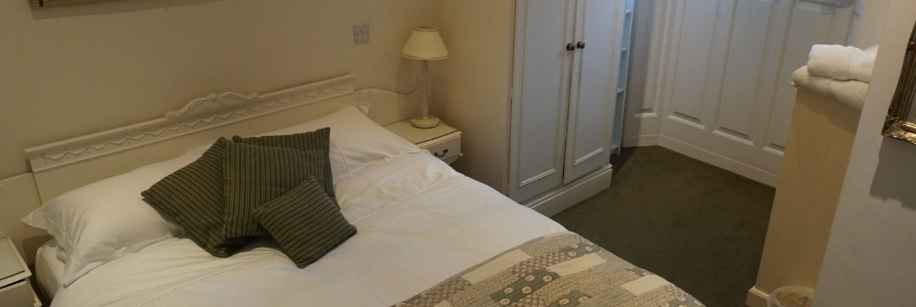 West Wing B&B, Lincoln — photo 1