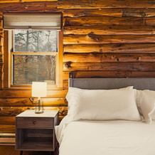 Authentic Log House With Modern Finishes - Game Room & Hot Tub - Pocono Mountains 4 Bedroom Residence by Redawning, 托比汉纳 — 照片 4