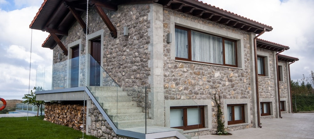 Bufones de Pria Apartamentos Rurales, 利亚内斯 — 照片 1