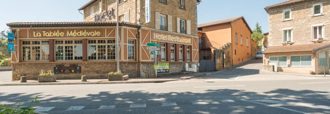 Hotel La Tablee Medievale, Civrieux-d'Azergues — photo 1