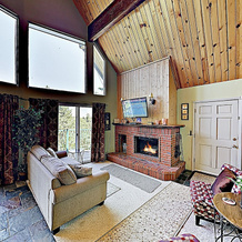 New Listing! Cozy W/ Game Room & Decks 2 Bedroom Home, 双峰 — 照片 2