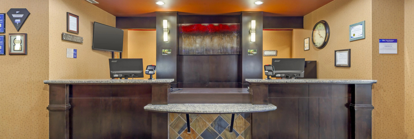 Best Western Bonnyville Inn & Suites, Bonnyville — photo 1