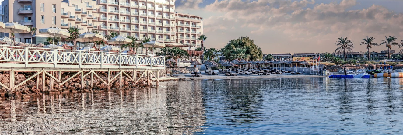 Design Plus Seya Beach Hotel, 切什梅 — 照片 1