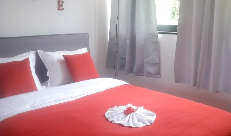Apartment With One Bedroom In Saint-Benoit, With Wonderful Mountain Vi, Сен-Бенуа — фото 1