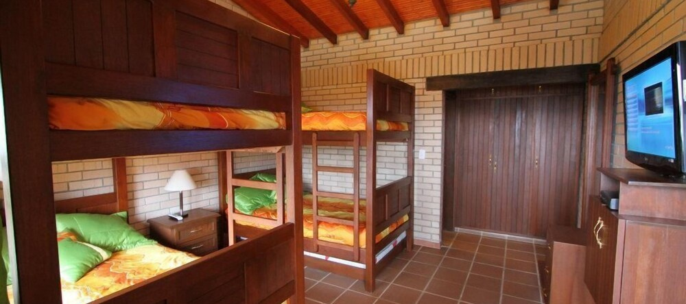 Hotel La Perla, Buga — photo 1