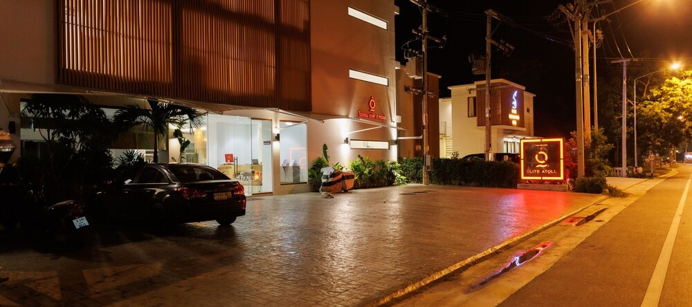 Elite Atoll Beachfront Hotel, Ханом — фото 1