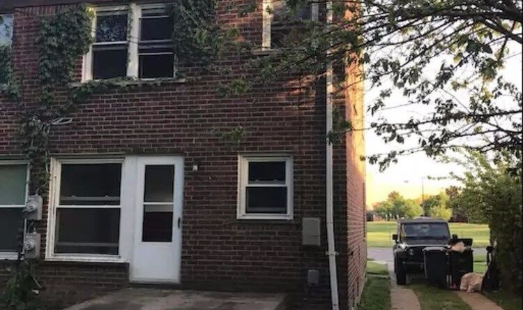 Two Bedroom West Stadium Bungalow - Unit 522, 安娜堡 — 照片 1