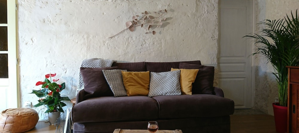 Gite Troglodytique Le Troglo'riel, Bourre — photo 1