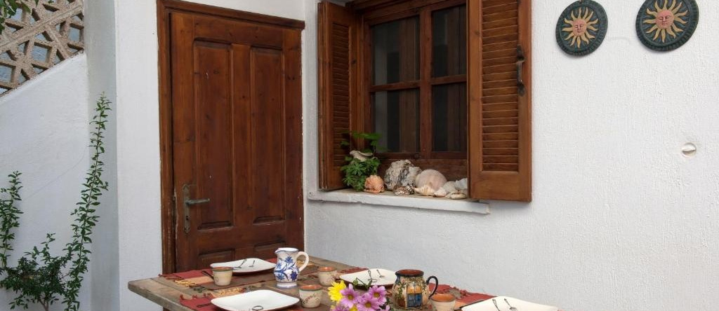 Sappho House, Скала-Эресу — фото 1