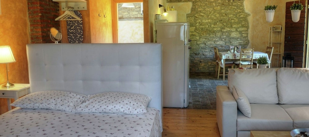 Bright Holiday Home in Modigliana With Swimming Pool, 莫迪利亚纳 — 照片 1