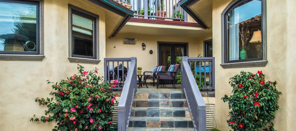 963 Coral Drive Home 3 Bedrooms 2.5 Bathrooms Home, Del Monte Forest — photo 1