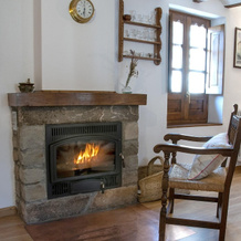 House With 4 Bedrooms in Anciles, With Wonderful Mountain View, Furnished Balcony and Wifi Near the Slopes, 贝纳斯克 — 照片 4