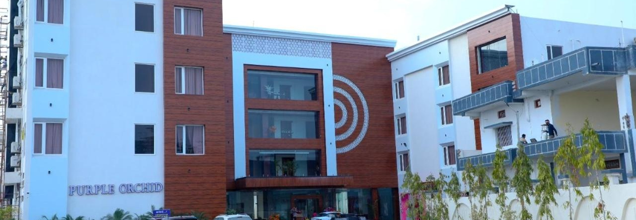 Hotel Purple Orchid, 安比卡普尔 — 照片 1