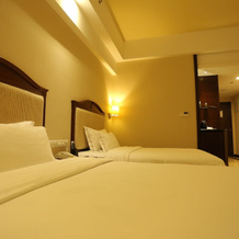 Country Garden Hill Lake Phoenix Hotel, Hexian — photo 5