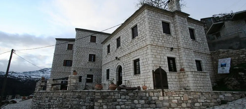 Petradi 1873, Каларите — фото 1