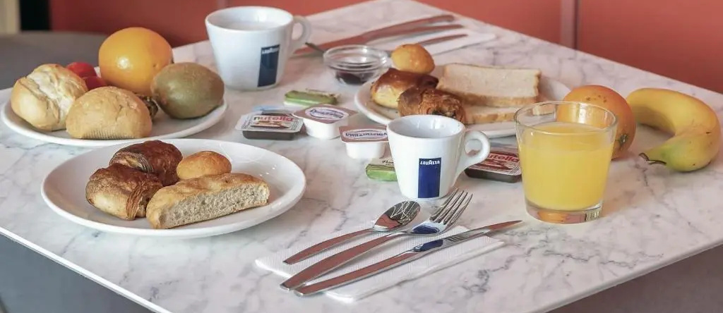 Hotel B&B Hotel Milano Cologno, 科洛尼奥蒙泽塞 — 照片 1