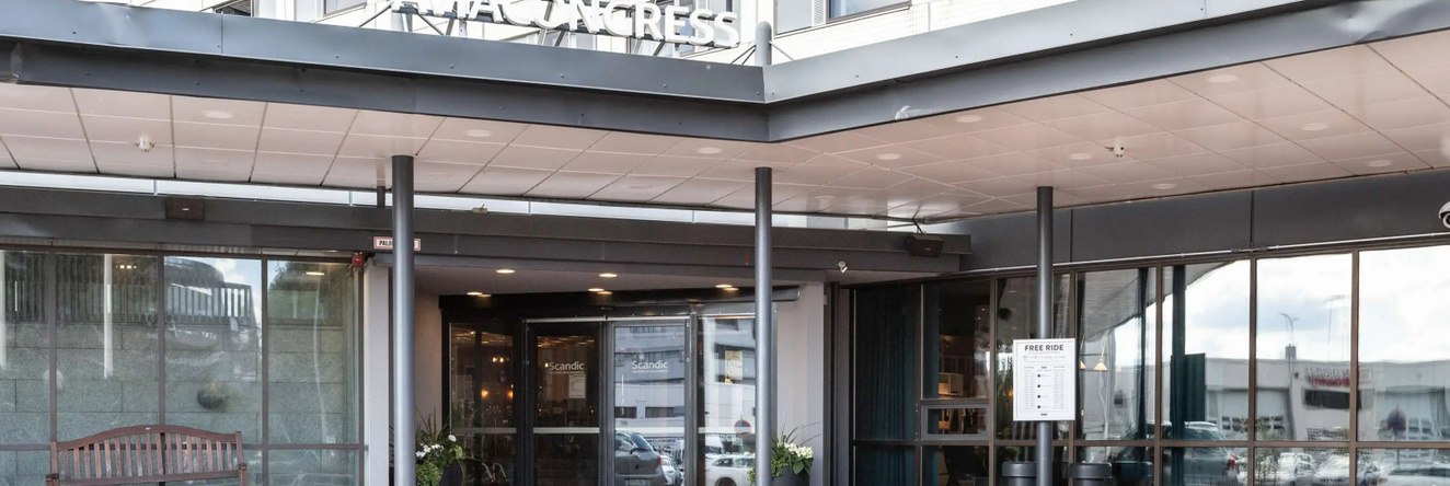 Scandic Helsinki Aviacongress, 万塔 — 照片 1