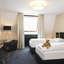 Victor's Residenz-Hotel München, 下施莱斯海姆 — 照片 4