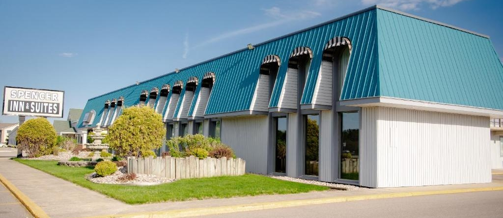 Spencer Inn and Suites, 斯潘塞 — 照片 1