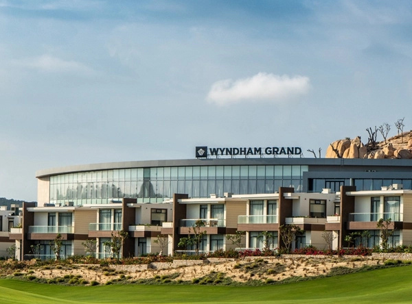 Wyndham Grand Kn Paradise Cam Ranh, Камрань — фото 1