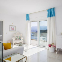 Luxurious Villa With Amazing 360 sea Views Infinity Pool 500m From the Beach, 马拉蒂 — 照片 2