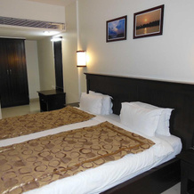 Hotel Grand International, 拉图尔 — 照片 3