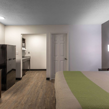 Studio 6 Greenville, SC - I-85 Near Downtown, Greenville — photo 4