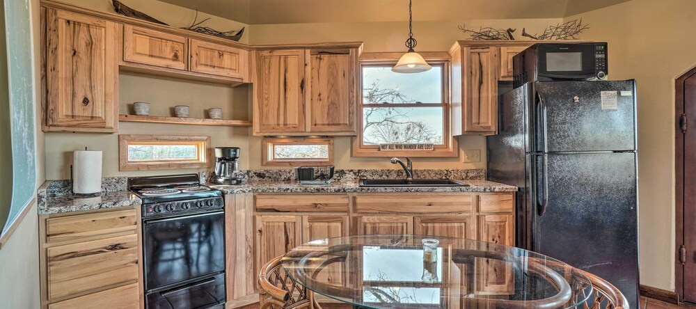 'Sunset Bluff Treehouse': On Bull Shoals Lake!, Лид-Хилл — фото 1