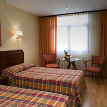 Hotel Unzaga Plaza, 埃瓦尔 — 照片 3