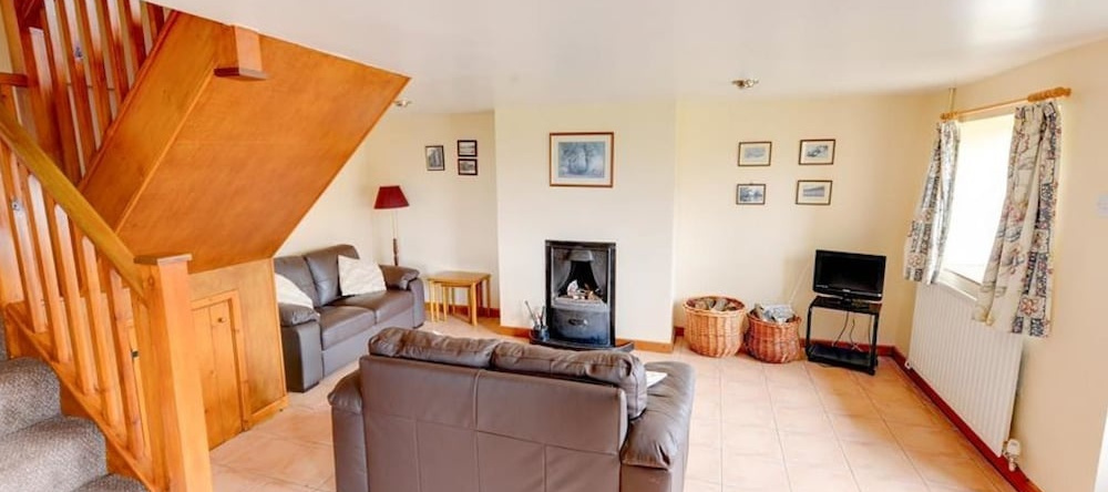 Enticing Holiday Home in Llandovery With Barbecue, 兰韦尔-阿尔-伊-布林 — 照片 1