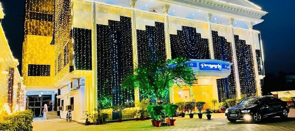 Prayag Inn, Праяградж — фото 1