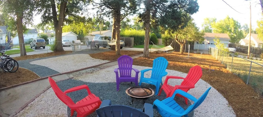 UNC Hideaway King Beds, Backyard & Bicycles, Greeley — photo 1