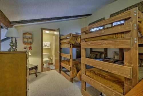 Camelback Mtn Near Ski/Zip Line/Aquatopia Waterpark 3Br 3Ba Townhome, 坦纳斯维尔 — 照片 1