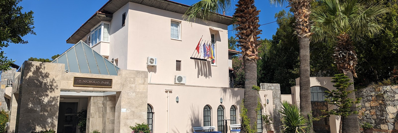 St. Nicholas Park Hotel, 厄吕代尼兹 — 照片 1