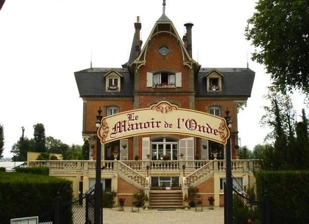 Logis Le Manoir De Londe, Вильперро — фото 1