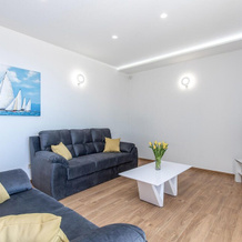 Stunning apartment in Kostrena Sveta Lucij w/ Outdoor swimming pool, Jacuzzi and 3 Bedrooms, 里耶卡 — 照片 3
