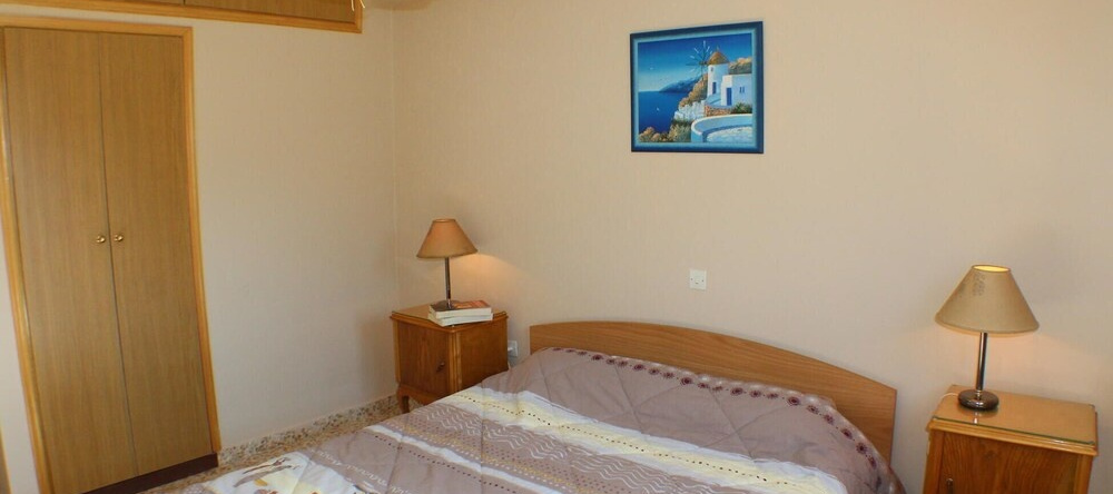Awesome Home in Aegina With Wifi and 2 Bedrooms, 阿伊奥斯·乔治奥斯 — 照片 1