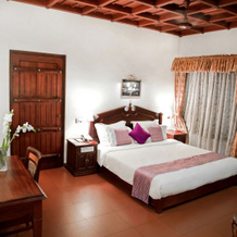 Sterling Lake Palace Alleppey, Аллеппи — фото 2
