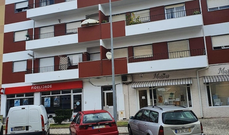 House With one Bedroom in Pombal, With Furnished Balcony Near the Beach, 蓬巴尔 — 照片 1