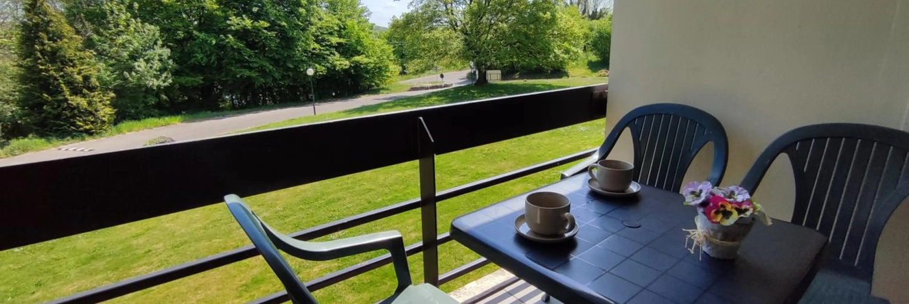 Your Stay in Kelmis - La Calamine- Cosy apartment in the Ardennes -Three-country point, 凯尔米斯 — 照片 1