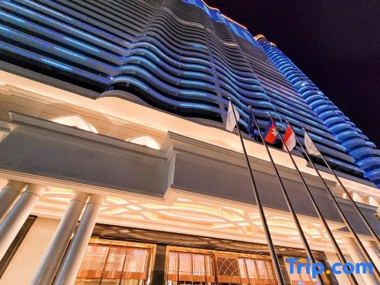 Howard Johnson Plaza by Wyndham Blue Bay Sihanoukville, Sihanoukville — photo 1