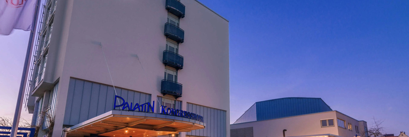 Best Western Plus Palatin Kongresshotel, 维斯洛赫 — 照片 1