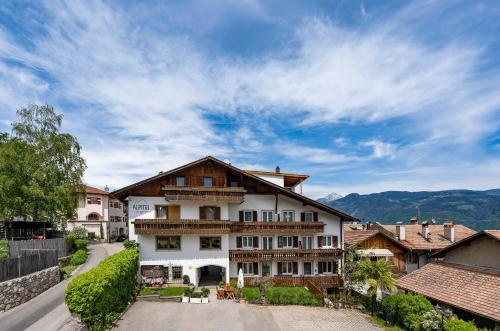 Residence Alpina, Tesimo — photo 1