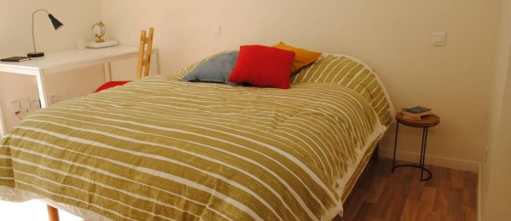 Appartement dans bâtiment du 18ème siècle, 阿让唐 — 照片 1