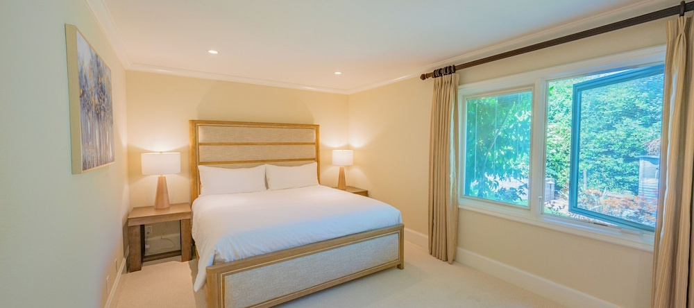 Amazing Disneyland Spa Pool Villa, 普拉森蒂亚 — 照片 1