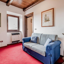 Il Dolce Rifugio. Piazza principale di Leonessa, 莱奥内萨 — 照片 3