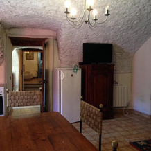 House With 2 Bedrooms in Saint-julien-de-la-nef, With Wonderful Mountain View, Pool Access and Enclosed Garden, Saint-Julien-de-la-Nef — photo 4
